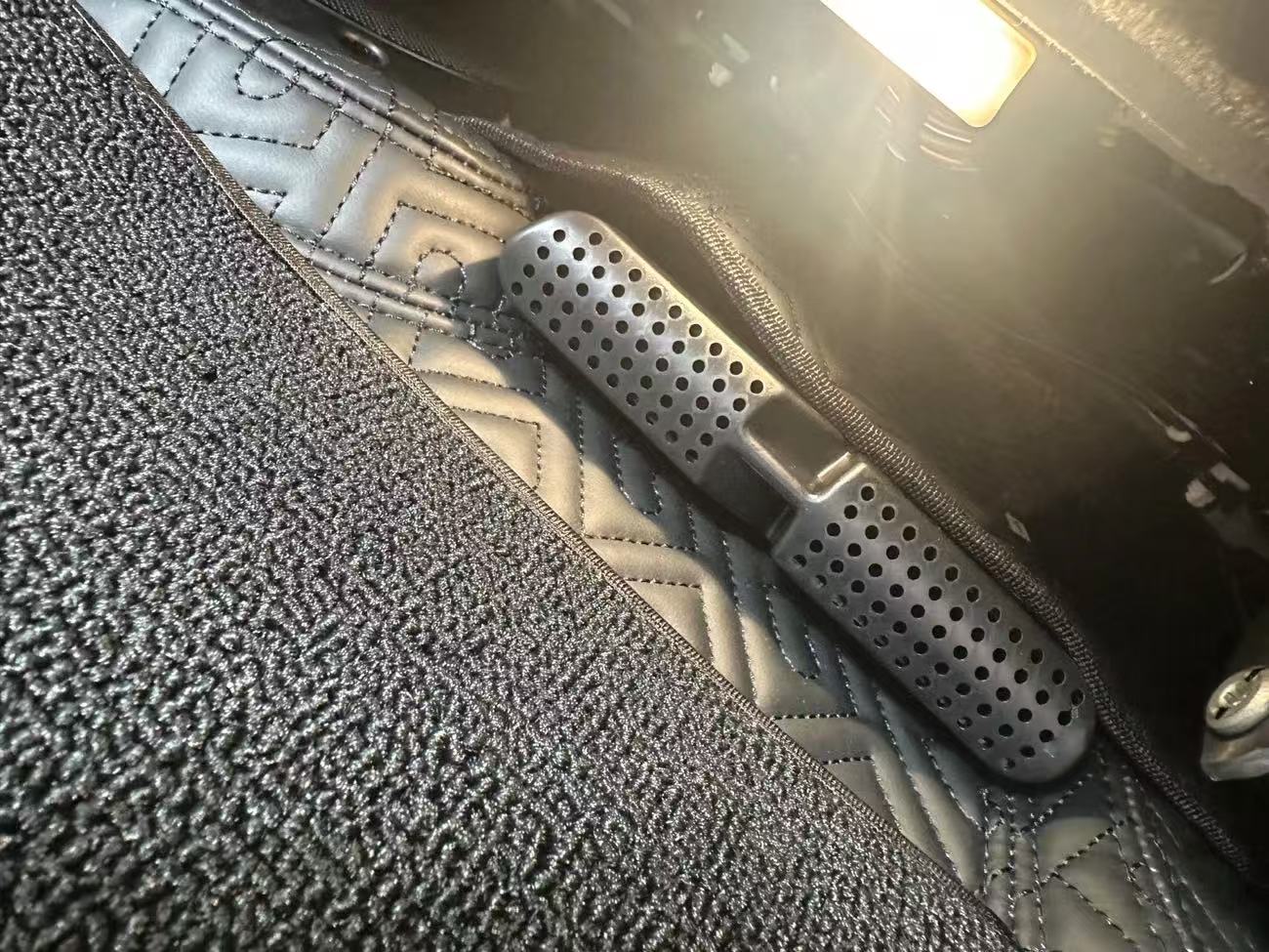 Osłona kratki nawiewu powietrz – Car Seat Cover recenzja i cena