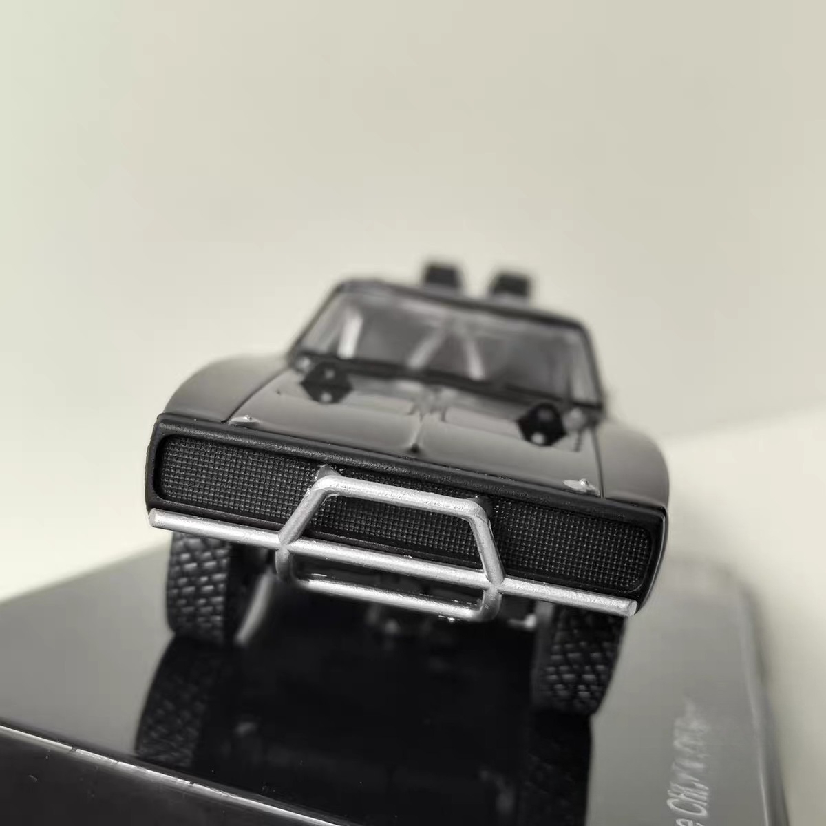 Model samochodu terenowego CHA – Car Charger recenzja i cena